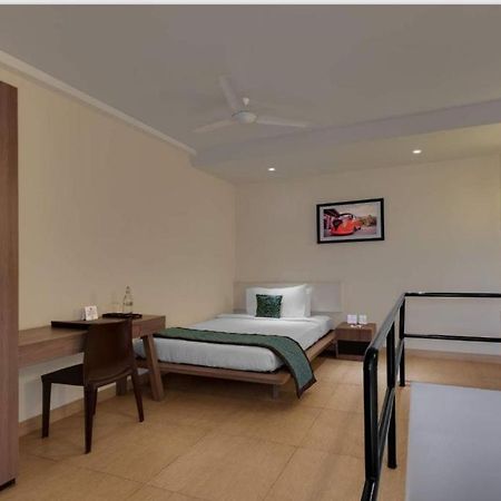 Ibiza The Fern Resort & Spa, Calcutta Buitenkant foto