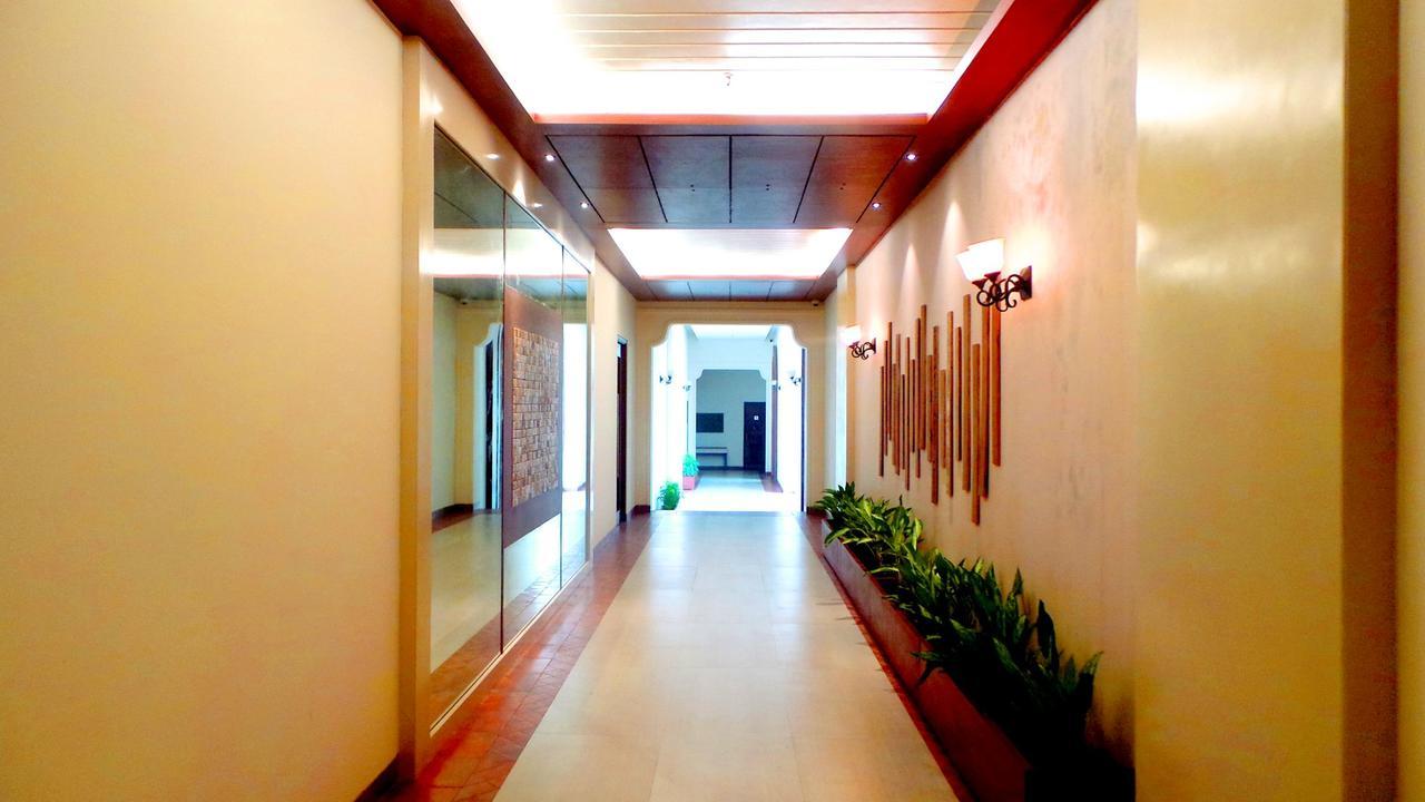 Ibiza The Fern Resort & Spa, Calcutta Buitenkant foto