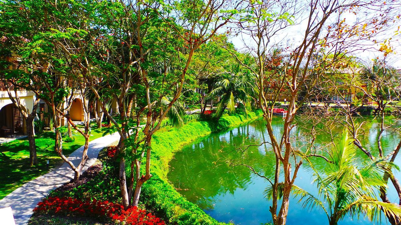 Ibiza The Fern Resort & Spa, Calcutta Buitenkant foto