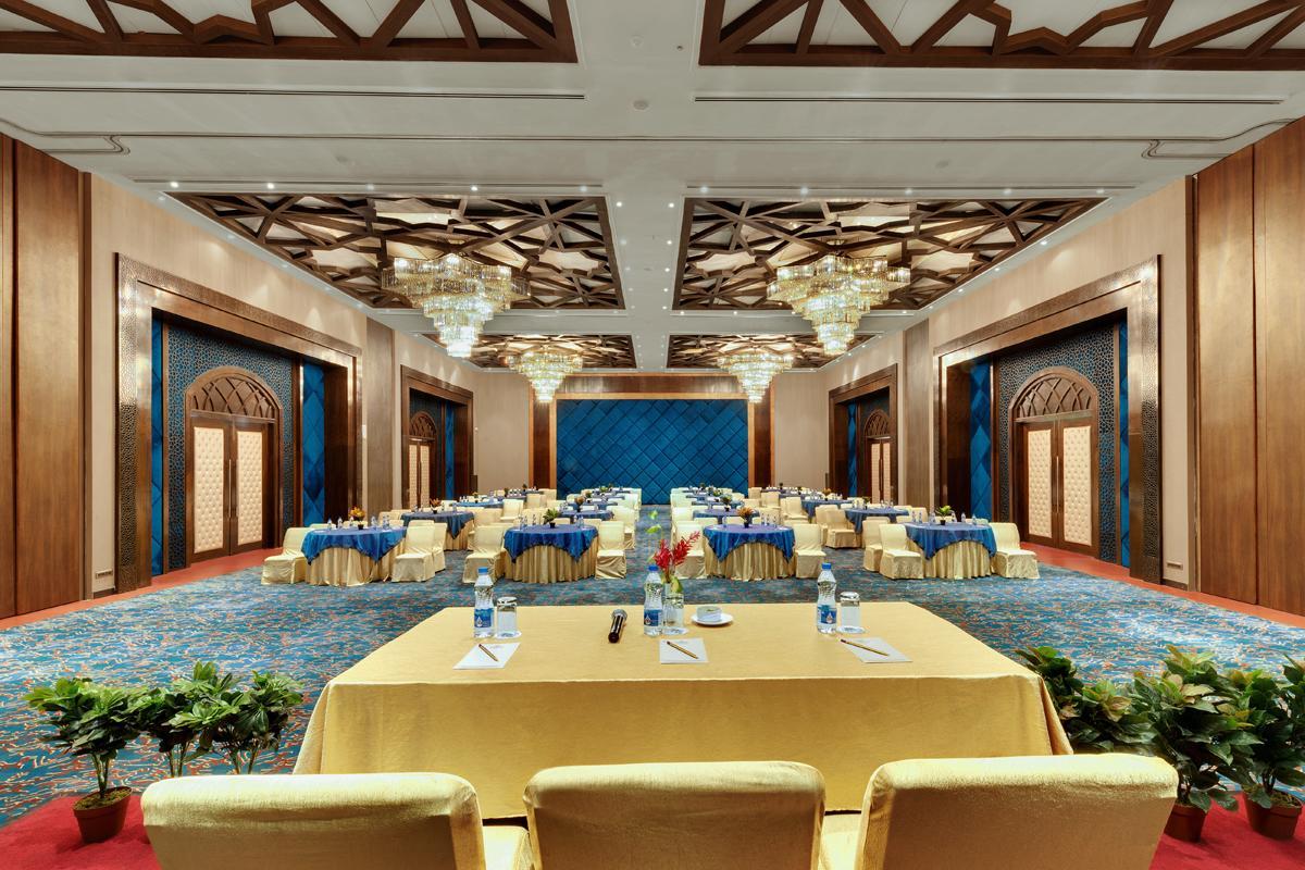 Ibiza The Fern Resort & Spa, Calcutta Buitenkant foto