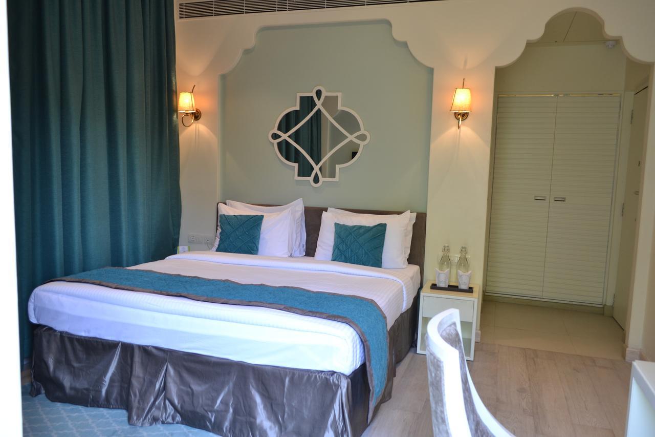 Ibiza The Fern Resort & Spa, Calcutta Buitenkant foto